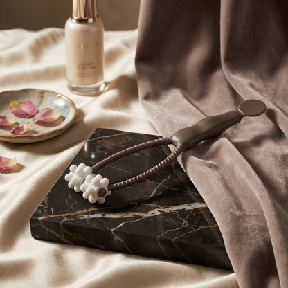 Lyftra™ - Massage för ansikte & käke